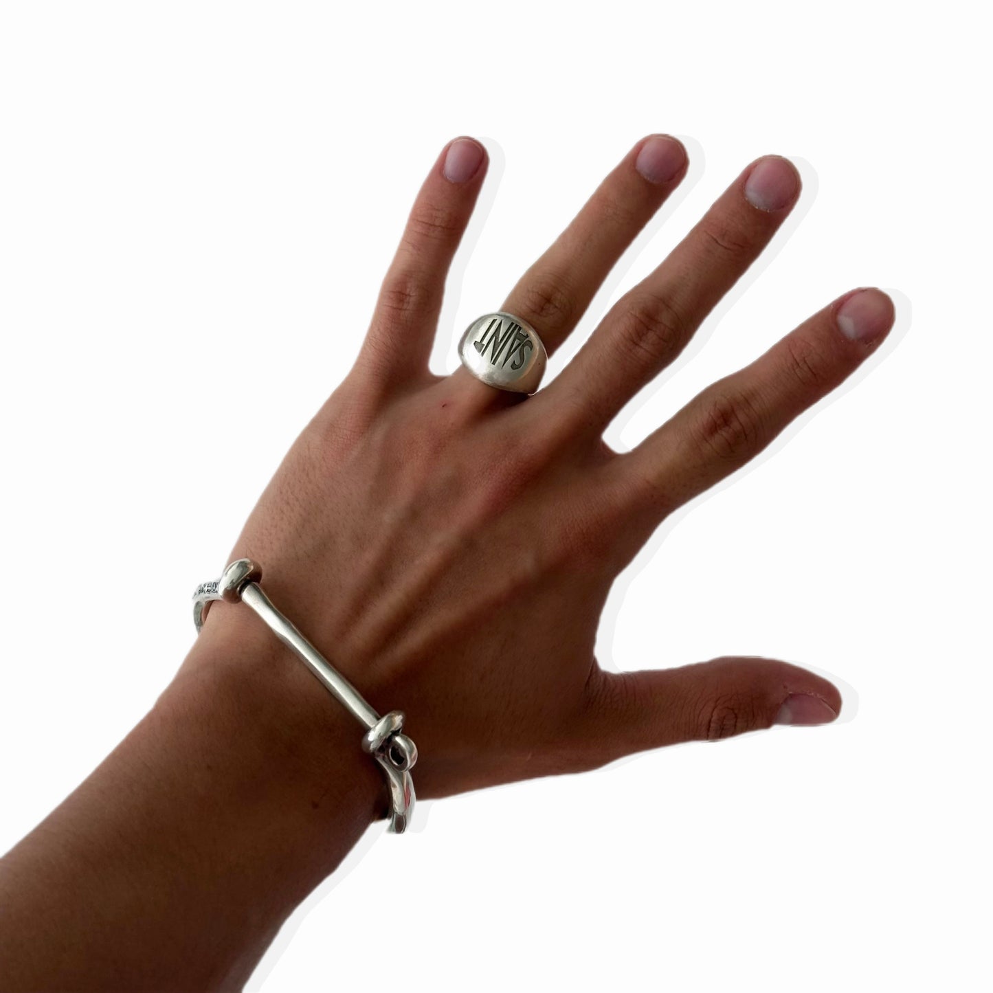 SAINT Ring